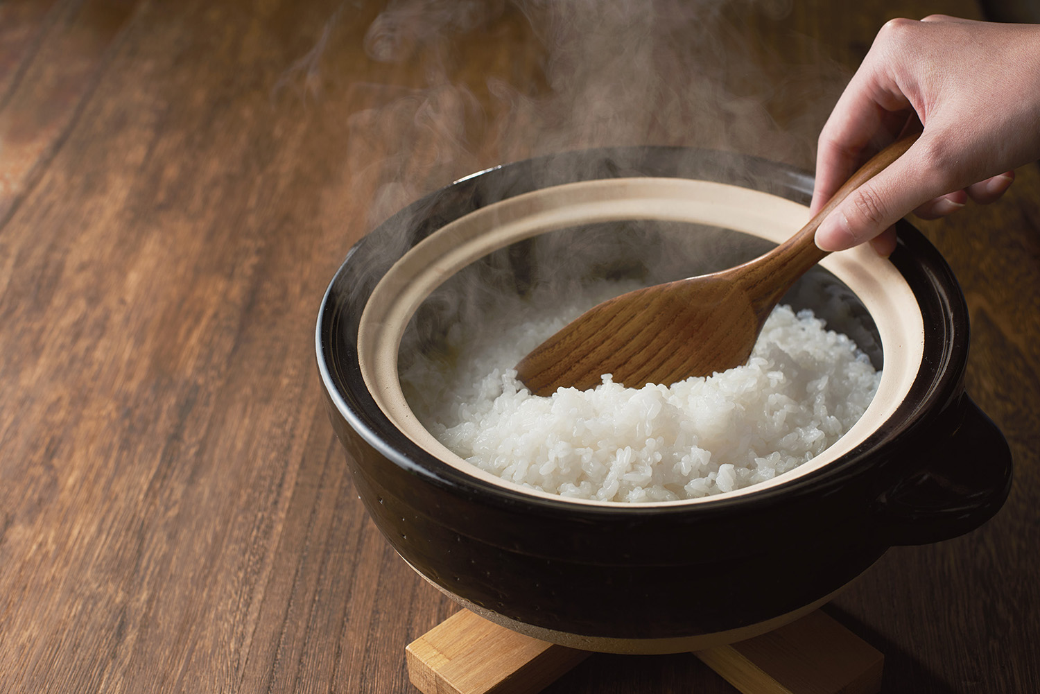 炊飯できたらすぐほぐす