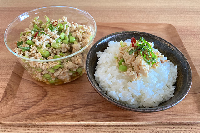 枝豆と鶏ミンチのふりかけ