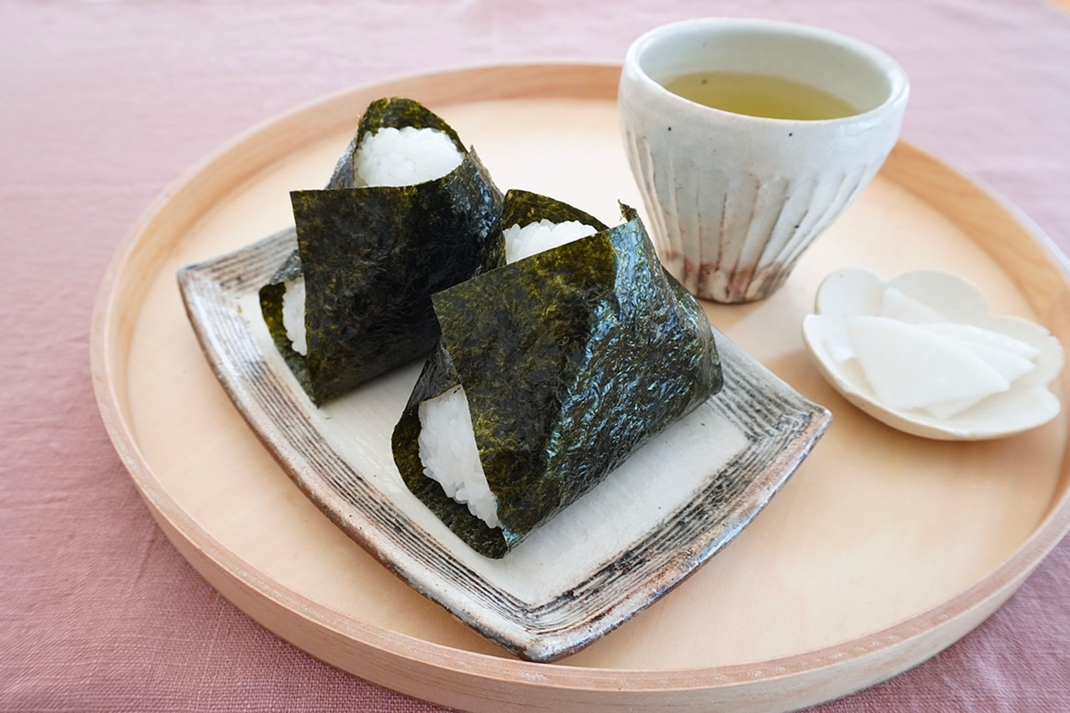 海苔パリパリのおにぎり