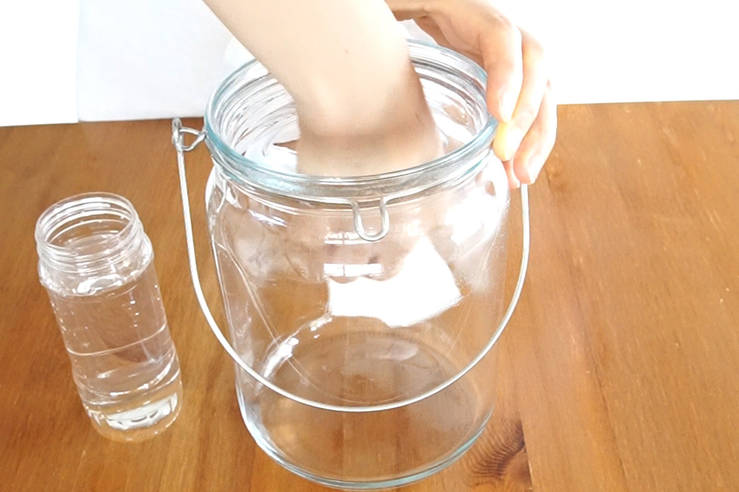 保存容器を消毒